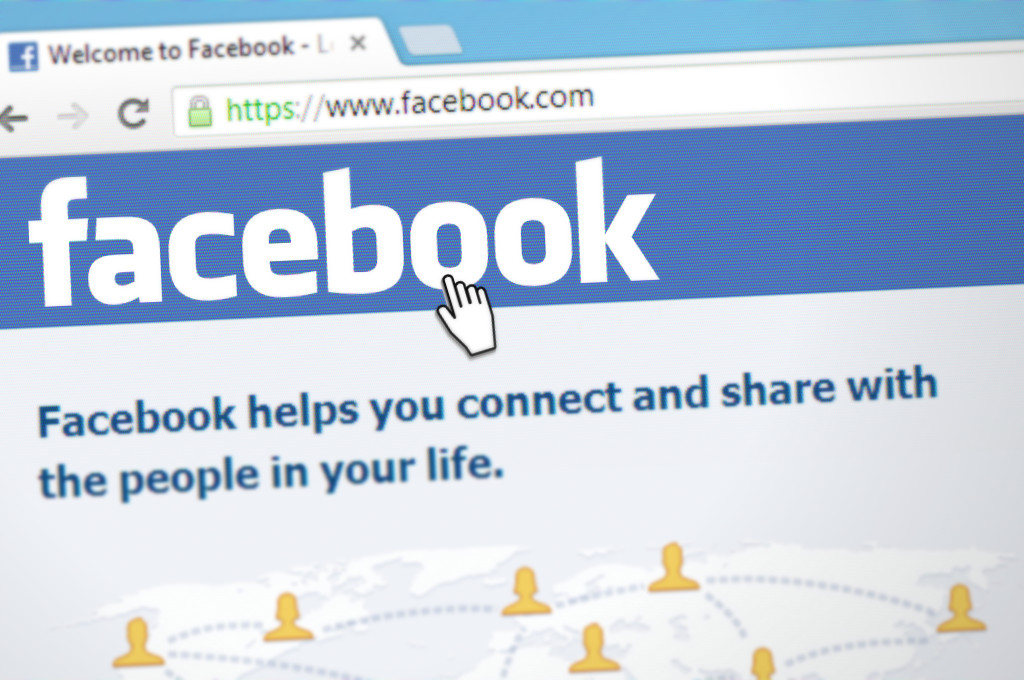 如何在Facebook家族选择合适的社交媒体进行数字营销？
